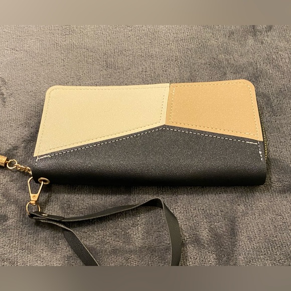 Vibrant Color Block Wallet - Picture 3 of 7